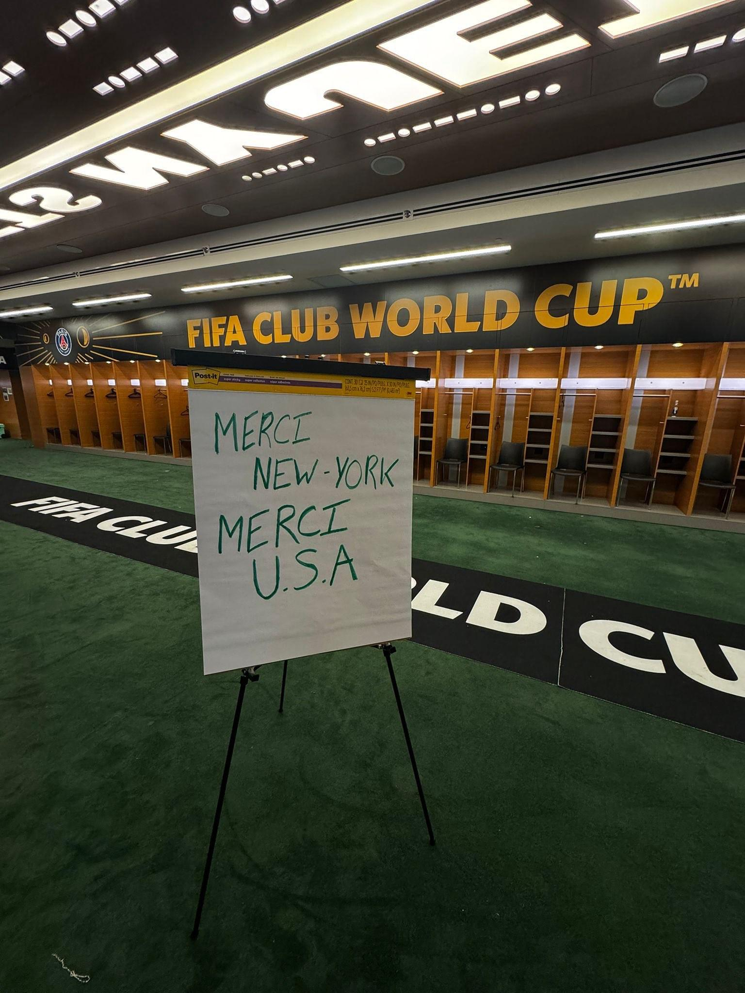 巴黎圣日耳曼训练开放日，集结日外线爆发引欢呼，NBA常规赛在即，控场能力受关注的简单介绍九游体育