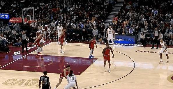 关于集结日体能课后，迈阿密热火更衣室发声备战社区盾，更衣室稳定，轮换策略成焦点的信息