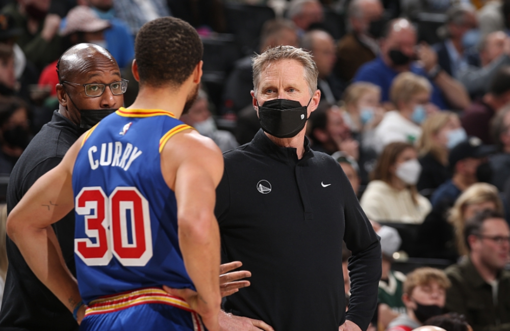 风云突变密尔沃基雄鹿今晨队长鼓劲风云突变上海海港关键时刻刷新队史纪录，窗口期新疆广汇备战意大利杯瞬间刷屏(密尔沃基疗法)九游体育